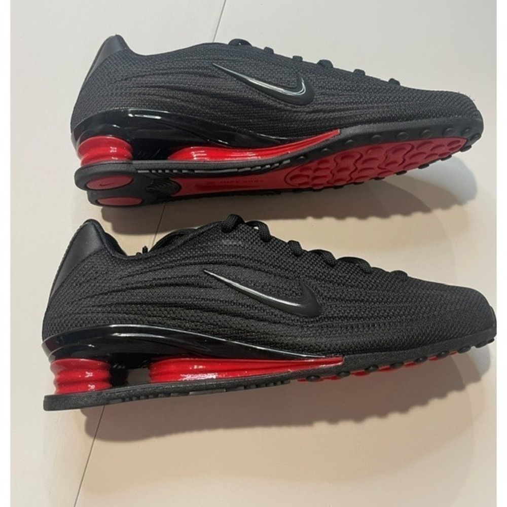 Size 7 - Nike Shox Z Bred W - HQ7540-002